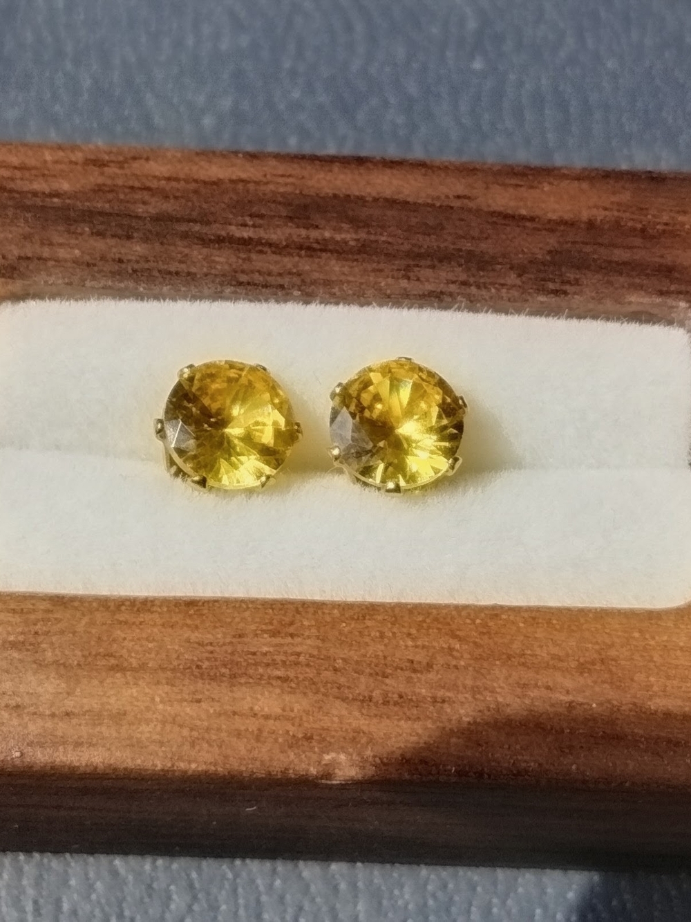 Yellow Crystal Stud Earrings - Classic Sparkle